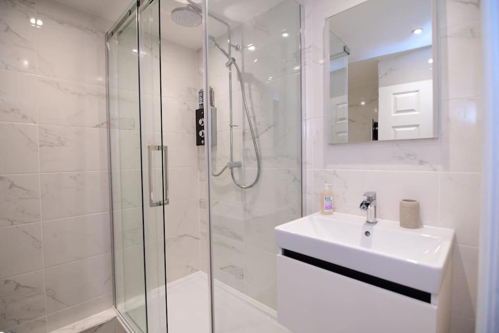 Loveyork Priory Apartment - Central With Parking Extérieur photo